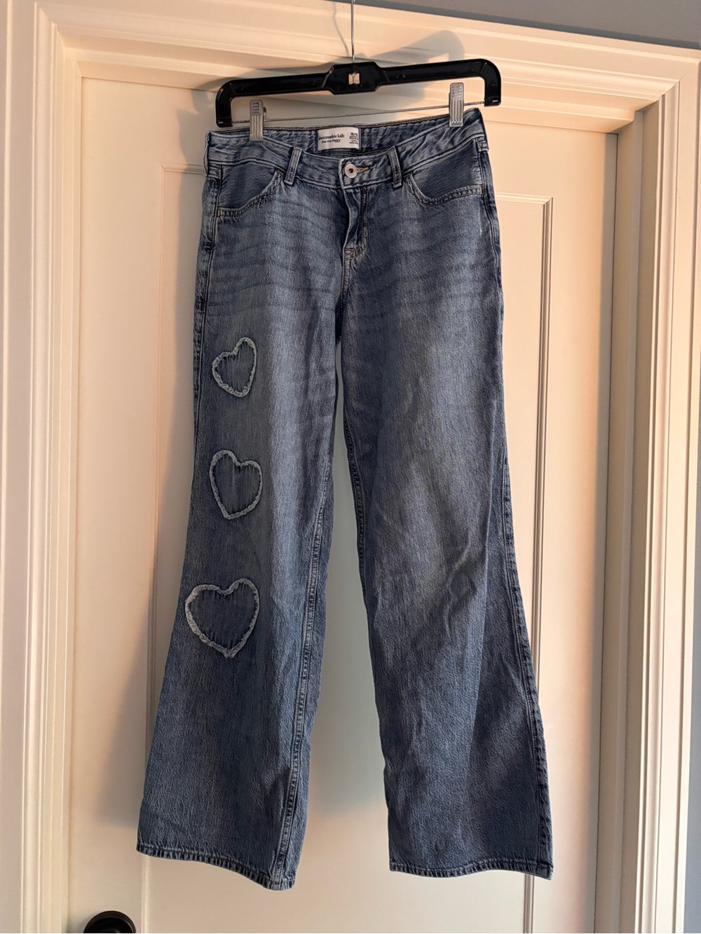 abercrombie kids Blue Denim Jeans with Heart Patches 15/16